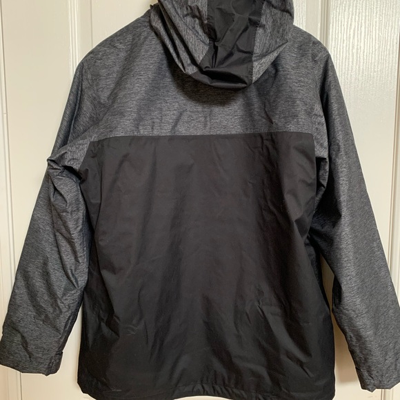 The North Face 3-in-1 Coat - Picture 7 of 8